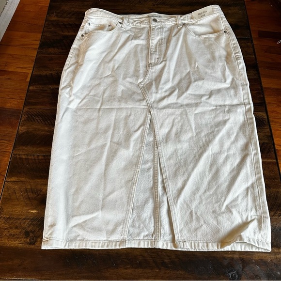 Abercrombie & Fitch High Rise Denim Skirt White Women’s Size 34 NWT - Picture 5 of 5